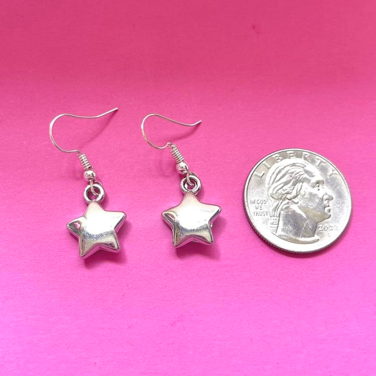 Puff star dangle earrings